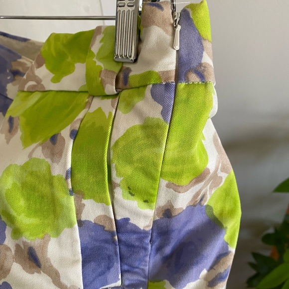 JCREW floral side zip shorts size 6 - Picture 4 of 6